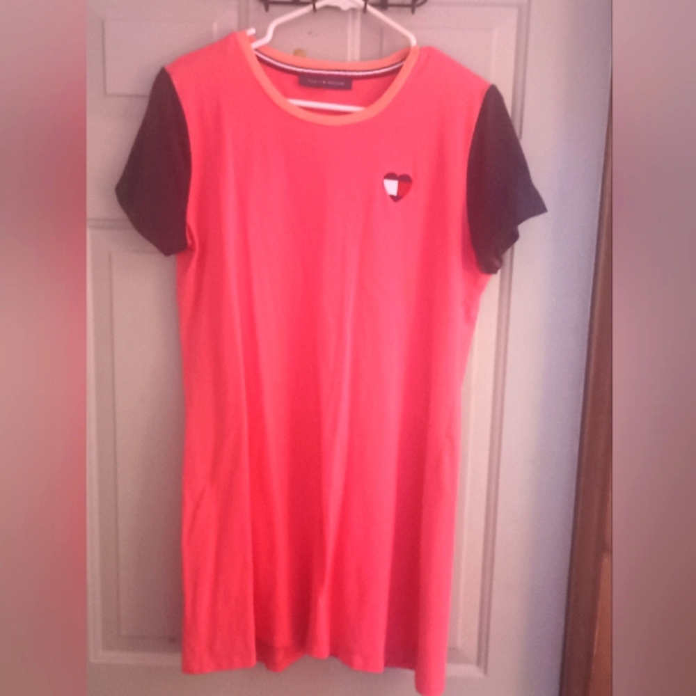 Tommy Hilfiger Pink/Blue w/Embroidered heart. Size Medium